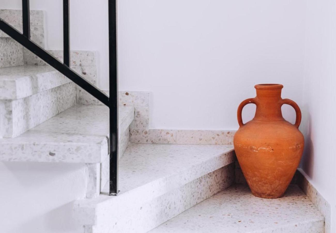 H&O Royal Townhouse In Center Paphos Apartment Bagian luar foto