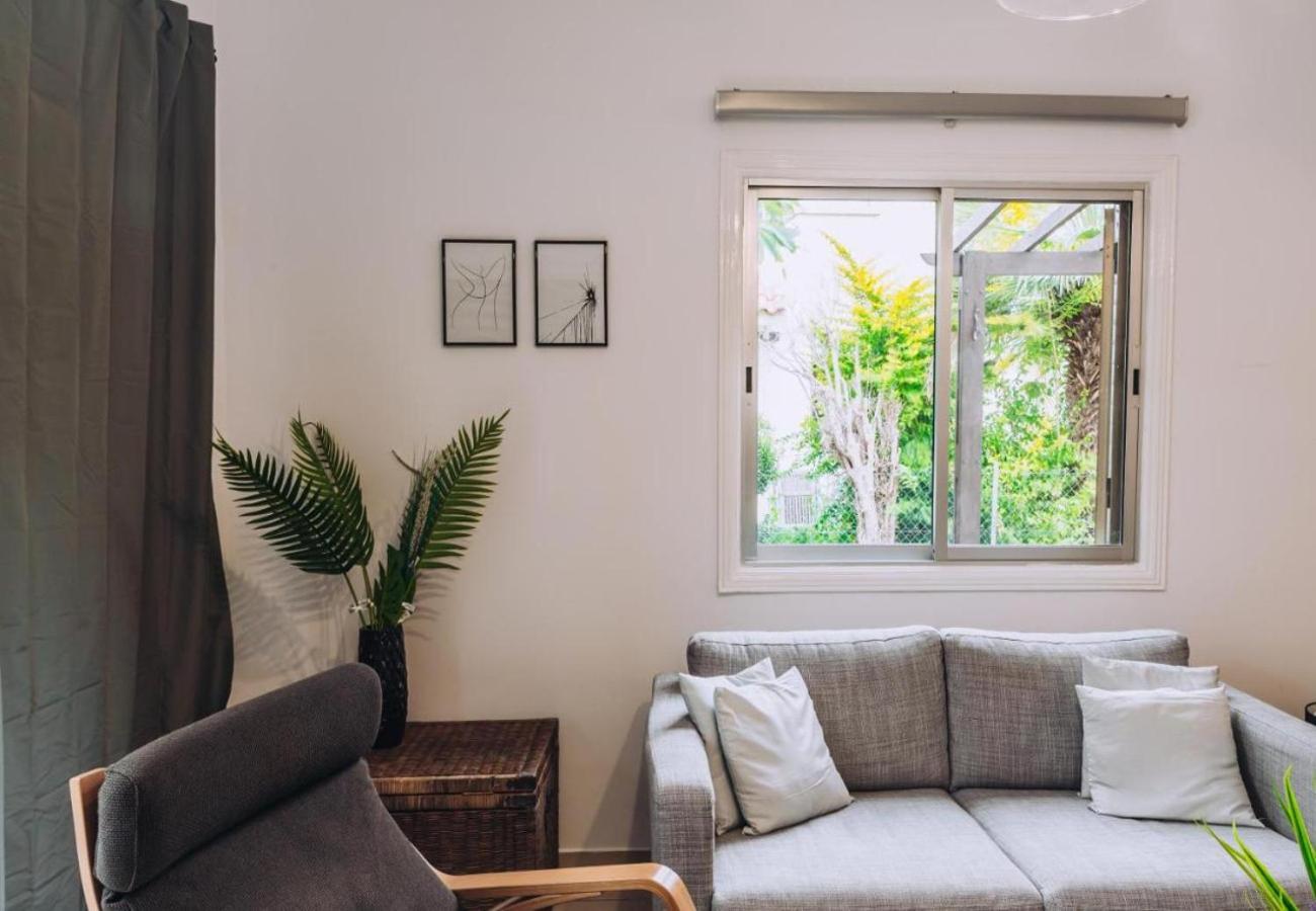 H&O Royal Townhouse In Center Paphos Apartment Bagian luar foto